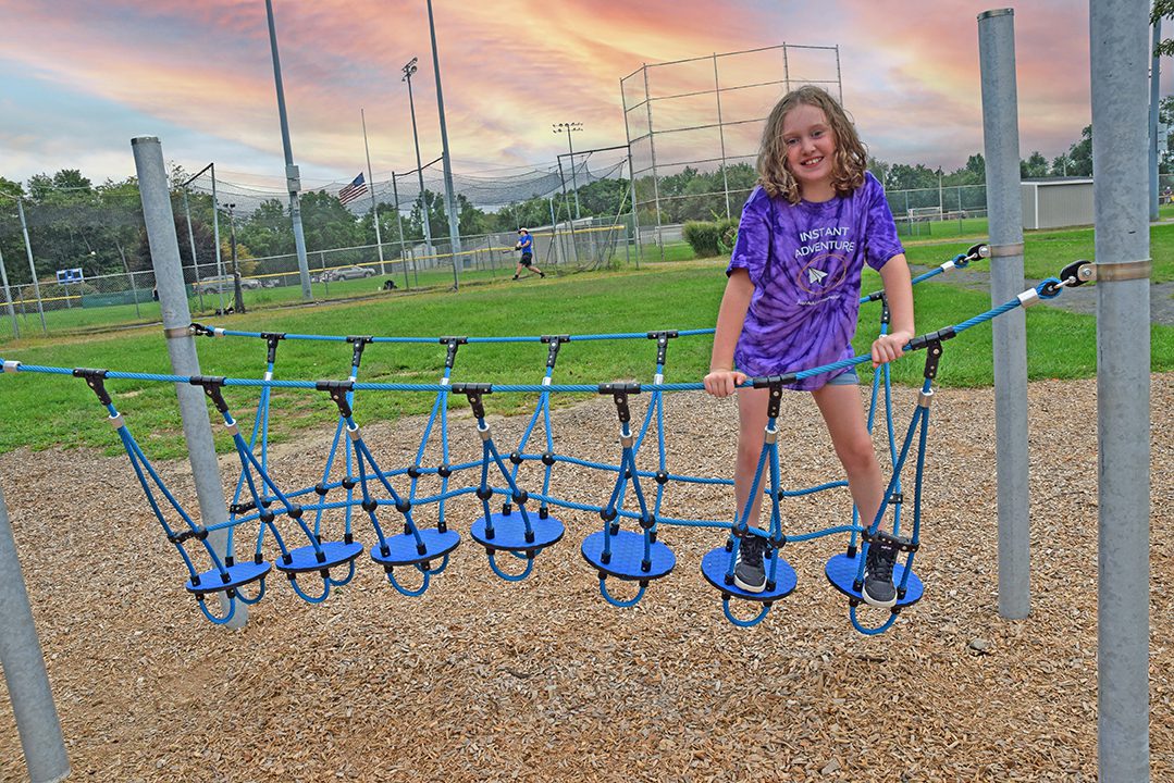 Wobble Disk Adventure Bridge Girl