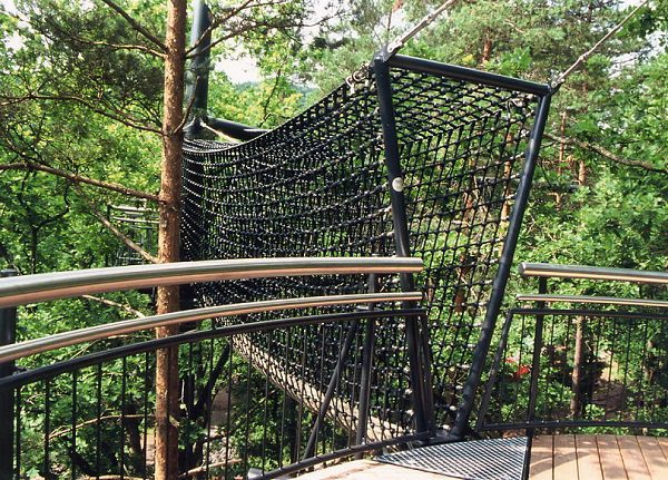 InCord Mega Rope V Bridge -Black Netform Nature Install